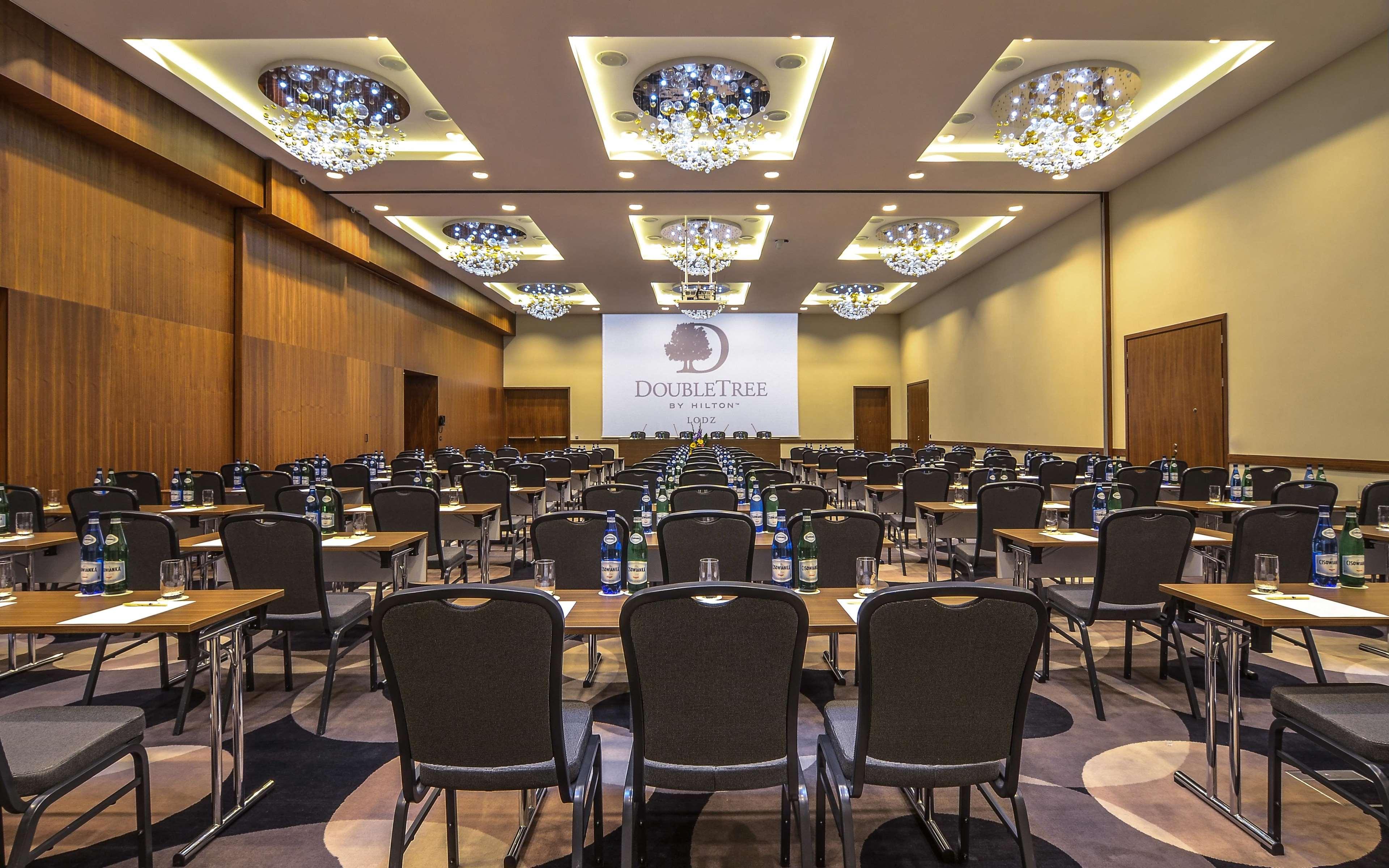 Doubletree By Hilton Lodz Hotel Bisnis foto