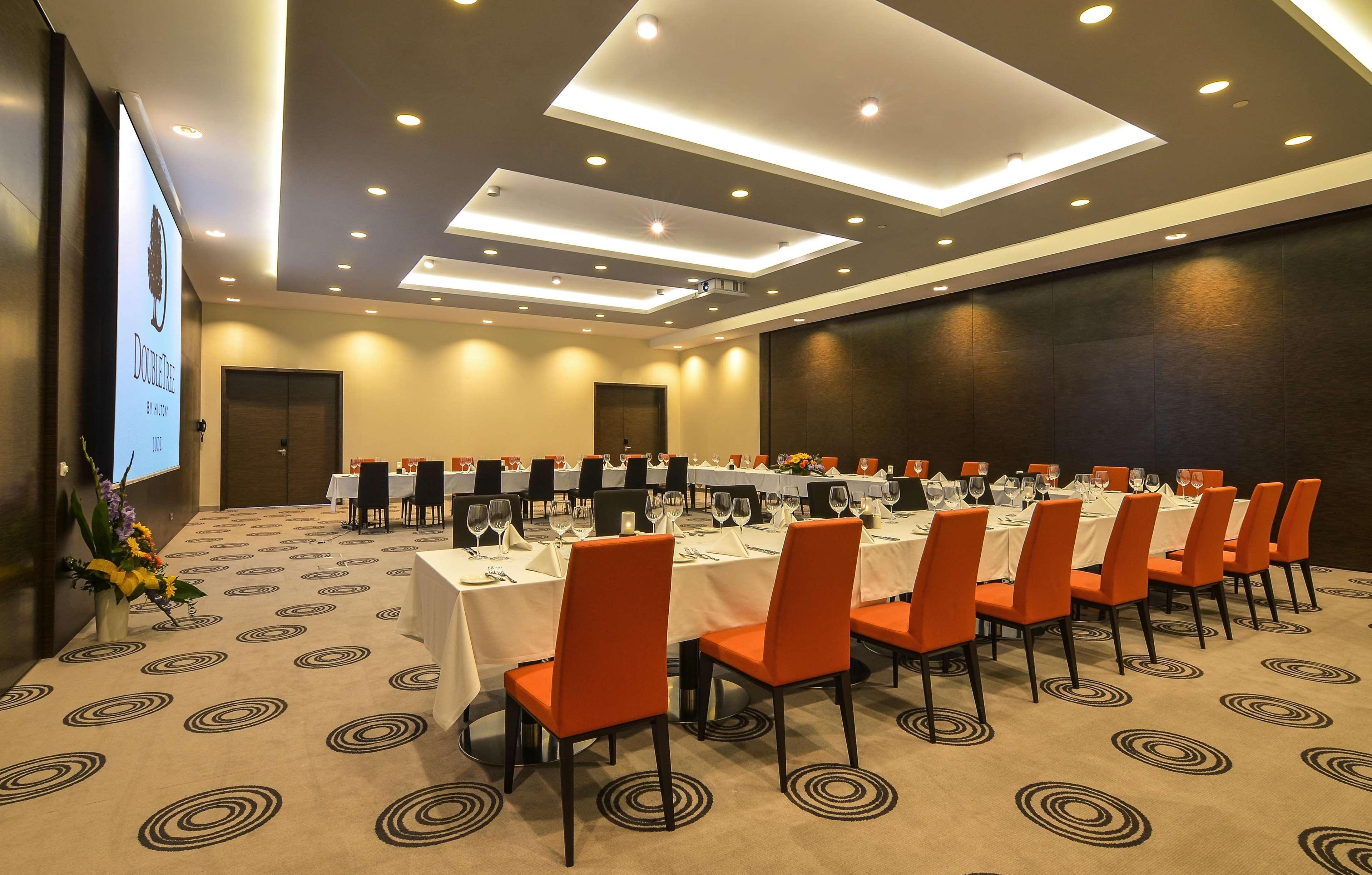 Doubletree By Hilton Lodz Hotel Bisnis foto